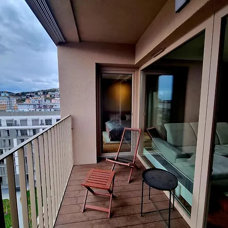 View Free Parking Apartmán