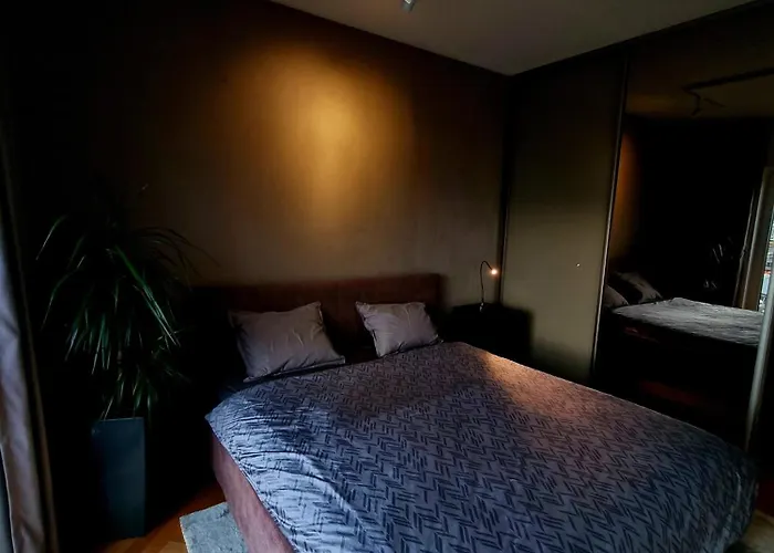 View Free Parking Appartement *