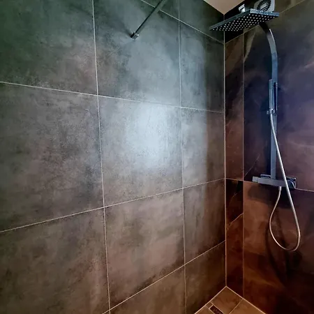 View Free Parking Apartament Bratysława